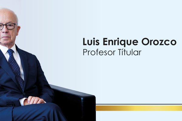 luis-enrique-orozco-recibe-orden-gran-maestro-destacado