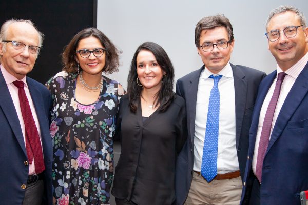 profesor-de-la-facultad-de-administracion-lanzamiento-gobernanza-gerencia-destacado